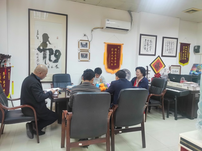 新时代南粤百优工程编委会到访广州博爱轩第3张