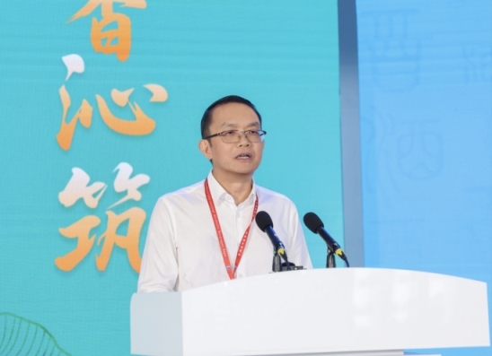 “最严溯源+亲民价格”双发布，仁怀产区打响酱酒突围战第2张