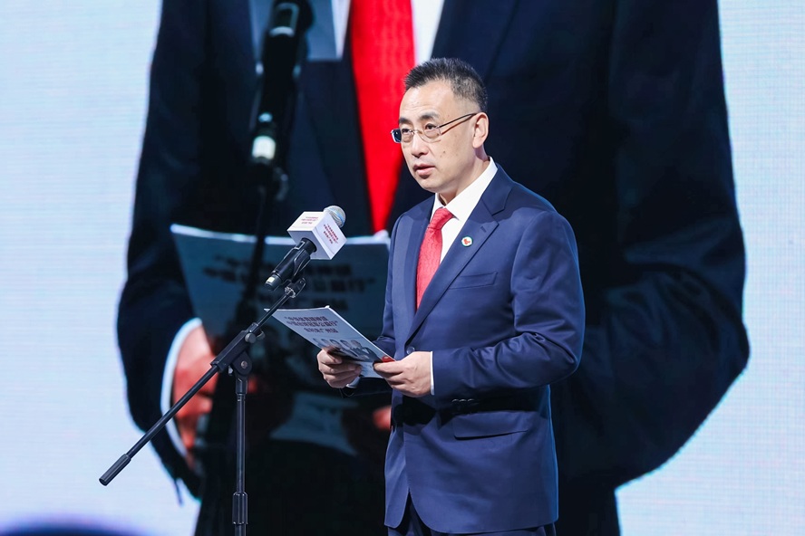 金利来携手中国台球协会，成功举办中国台球冠军公益行活动第2张