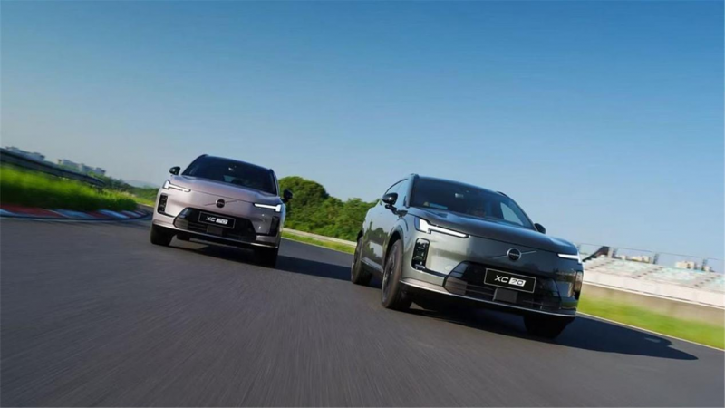 豪华混动卷王诞生！沃尔沃全新XC70累计销量破1.4万第5张