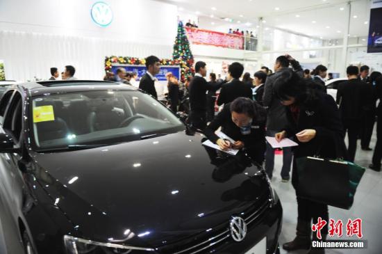 九部门：经销商等未经批准不得经营汽车消费贷款担保业务