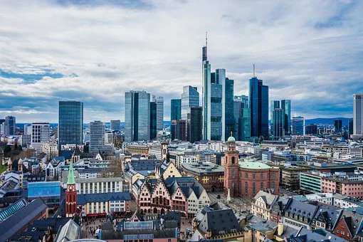 frankfurt-4945405__pixabay(1).jpg