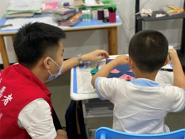 深圳平安金服持续走进儿童康复中心开展志愿服务